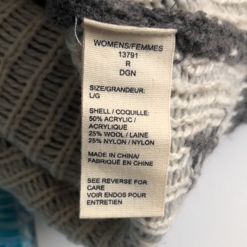 ‼️SOLD‼️ Woolrich ladies turtleneck sweater, size Large, Grey & cream, NWT. - Picture 9 of 13